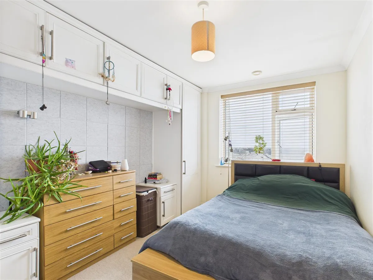 Westmount road st helier 34094443 cam05512 g0 pr0016 still001