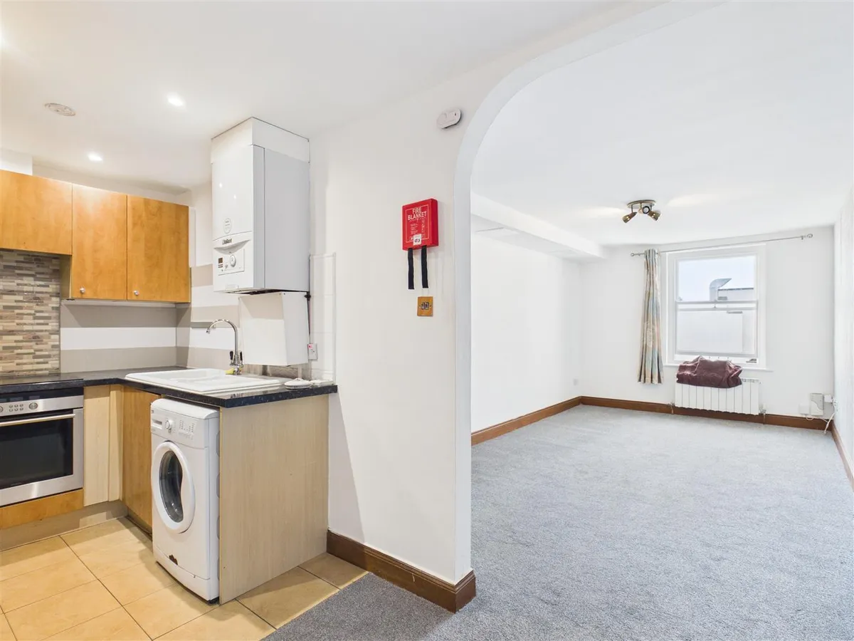 Kensington place st helier 34590131 cam05512 g0 pr0044 still013