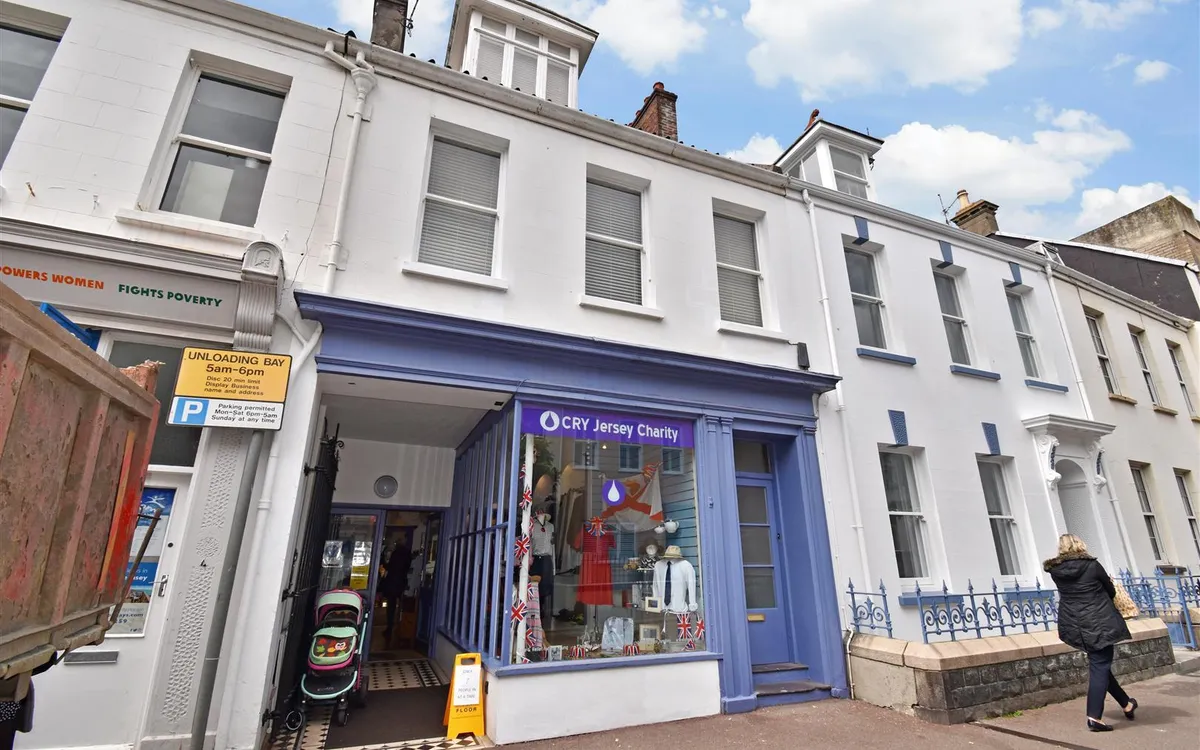 New street st helier 34592386 dsc 0565