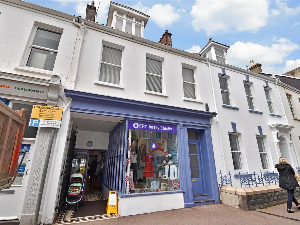 New street st helier 34592386 dsc 0565