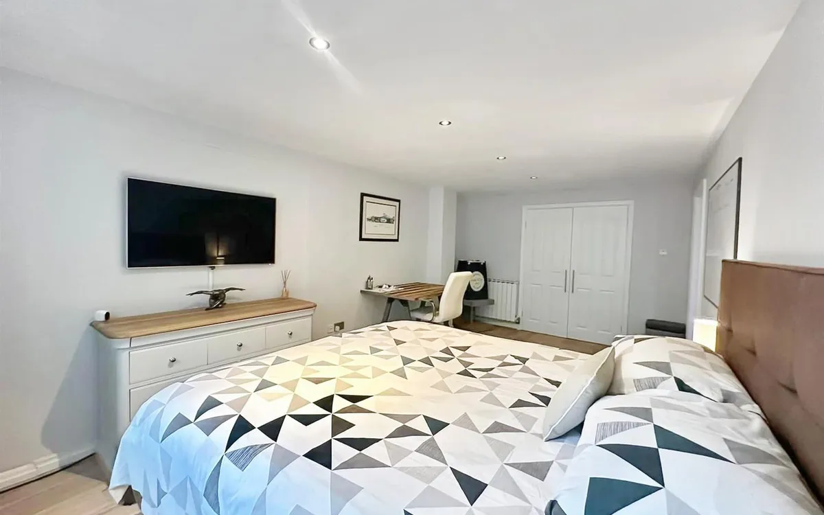 La route de st aubin st helier 34603075 83d1e82a b7e5 453a 95d3 a9c62a9a5fc4