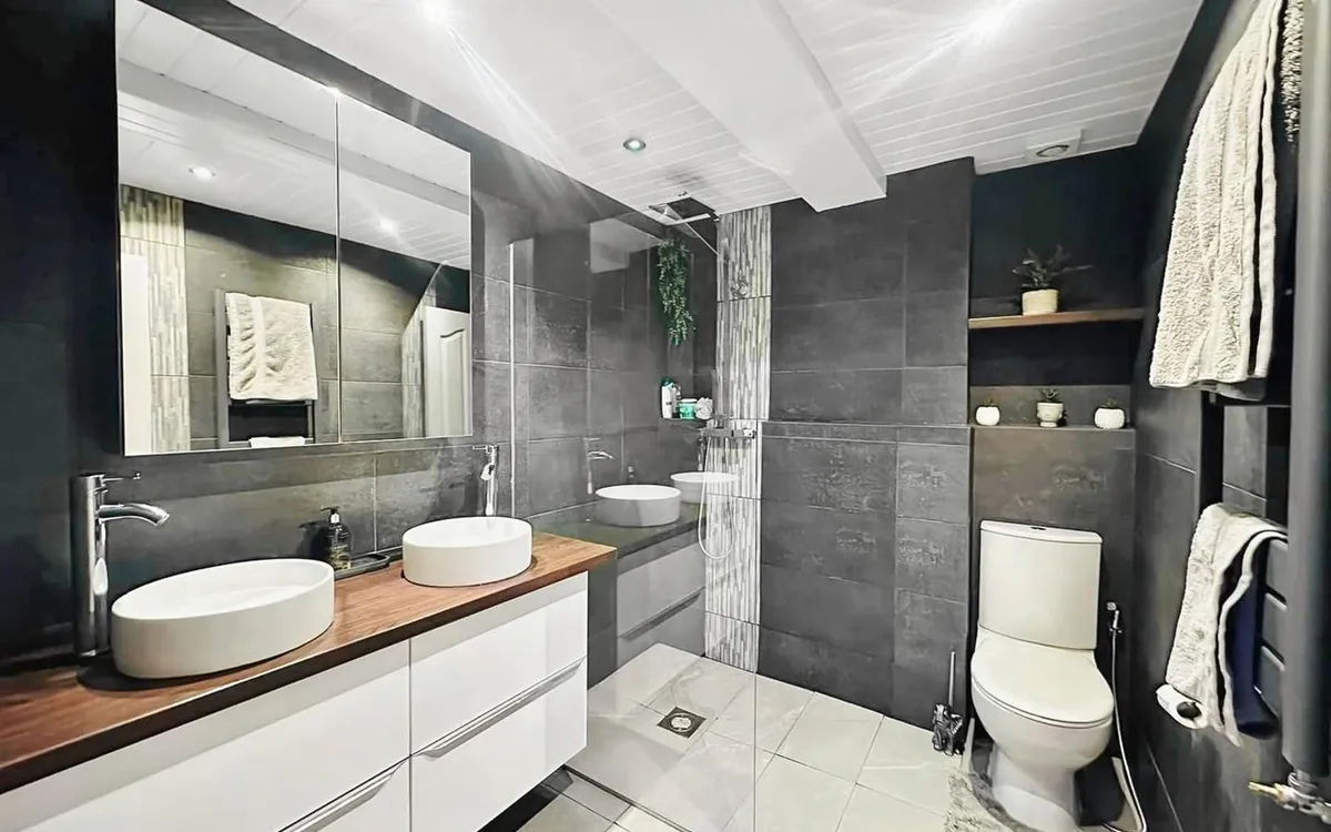 La route de st aubin st helier 34603075 9b25efc3 6a56 4399 b1d6 015137f162a2