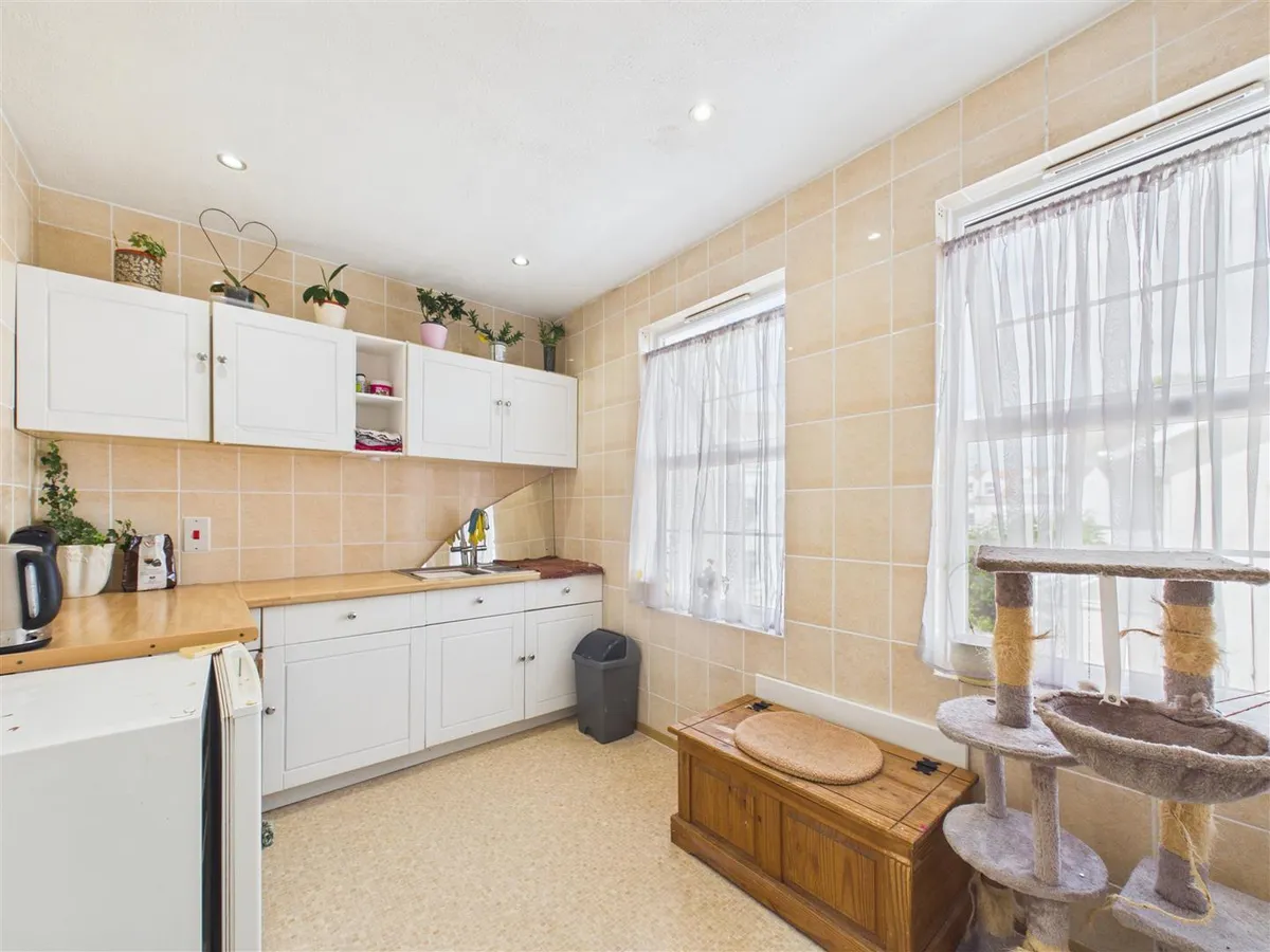 Bagot road st saviour 34934835 cam05512 g0 pr0067 still008