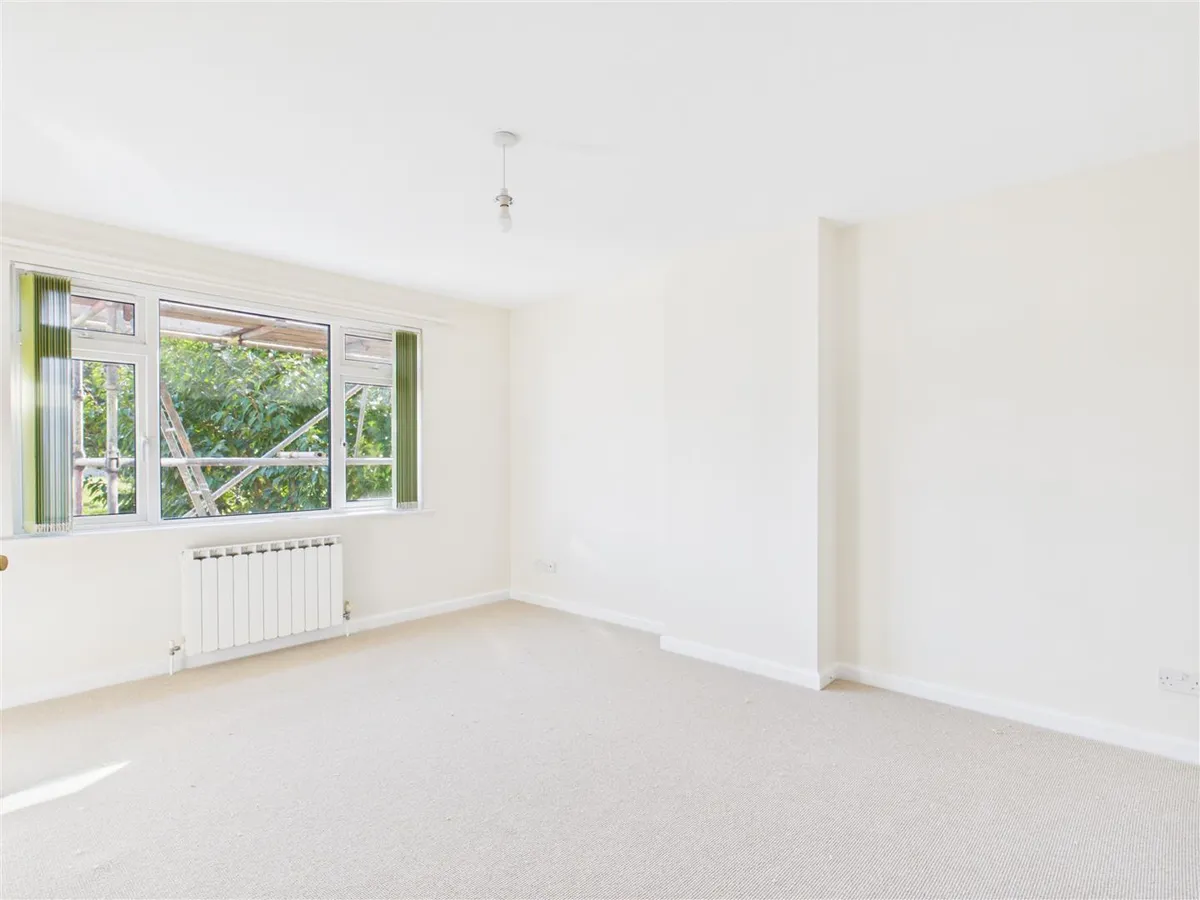 Bagatelle road st saviour 34924485 cam05512 g0 pr0074 still002