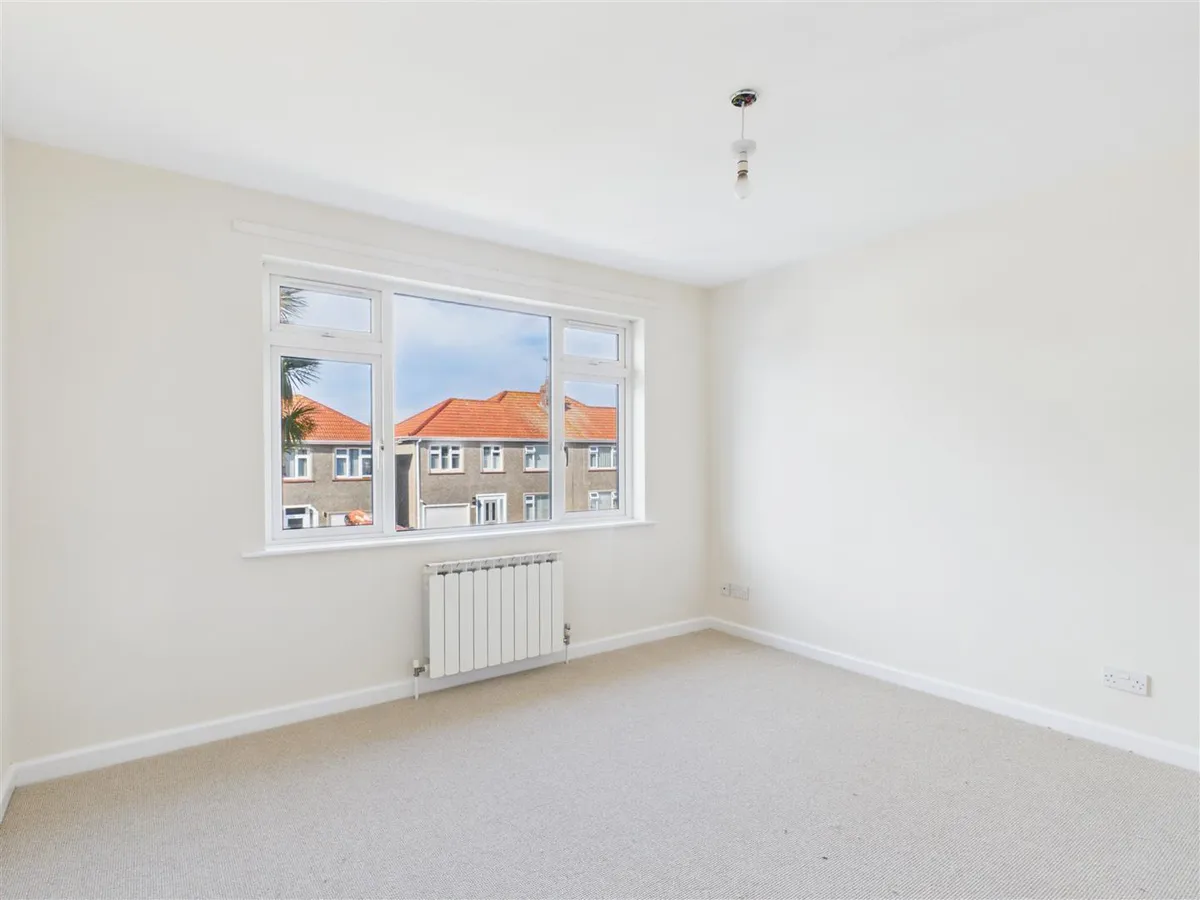 Bagatelle road st saviour 34924485 cam05512 g0 pr0074 still005