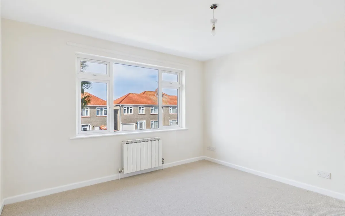 Bagatelle road st saviour 34924485 908c3cd4f1f48ac285eb981d66593eb0