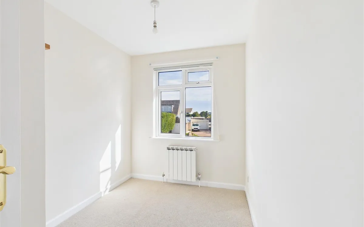 Bagatelle road st saviour 34924485 cam05512 g0 pr0074 still007