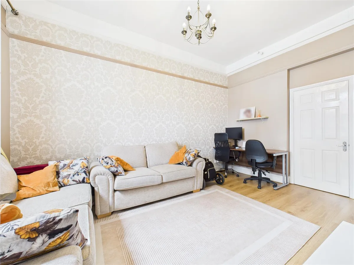 Belmont road st helier 34196146 cam05512 g0 pr0024 still003