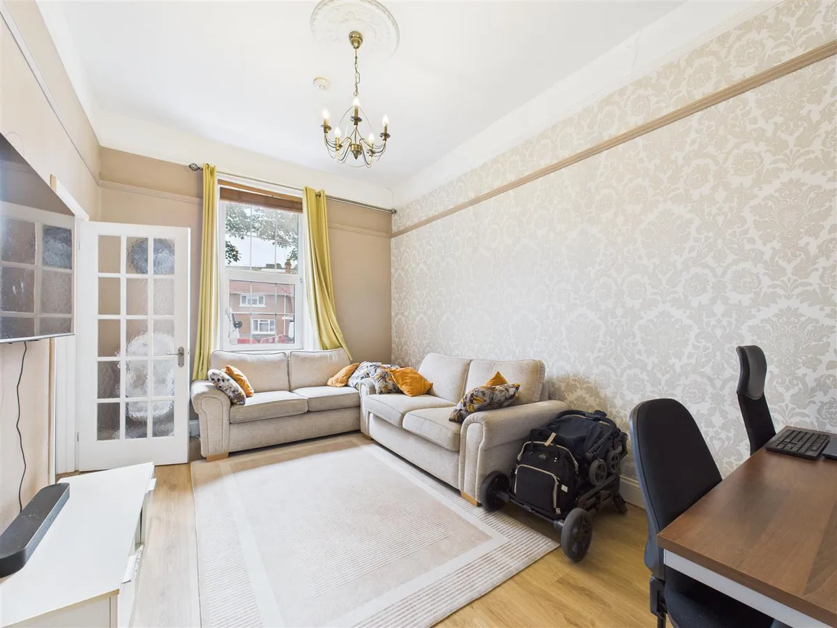 Belmont road st helier 34196146 cam05512 g0 pr0024 still001