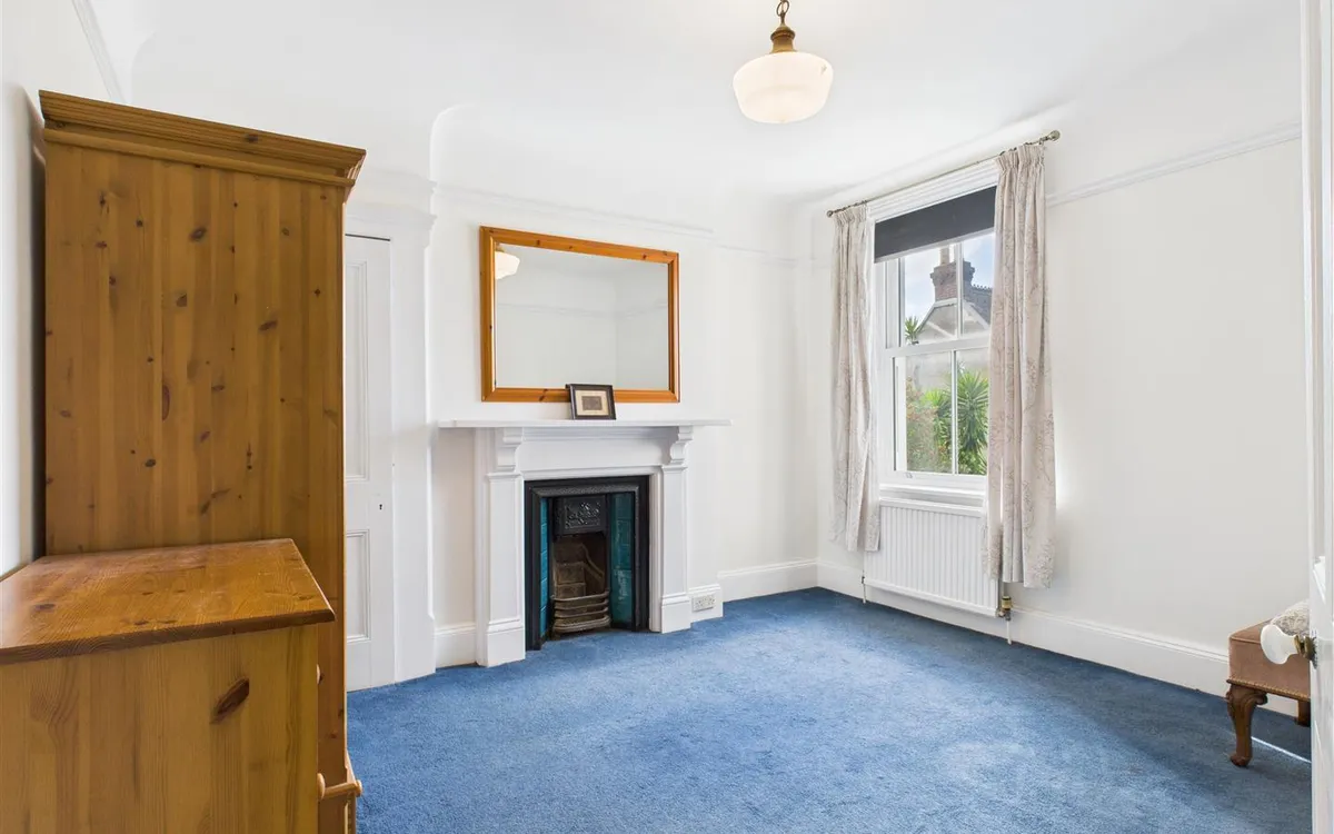 Beach road st saviour 34204610 cam05512 g0 pr0021 still001