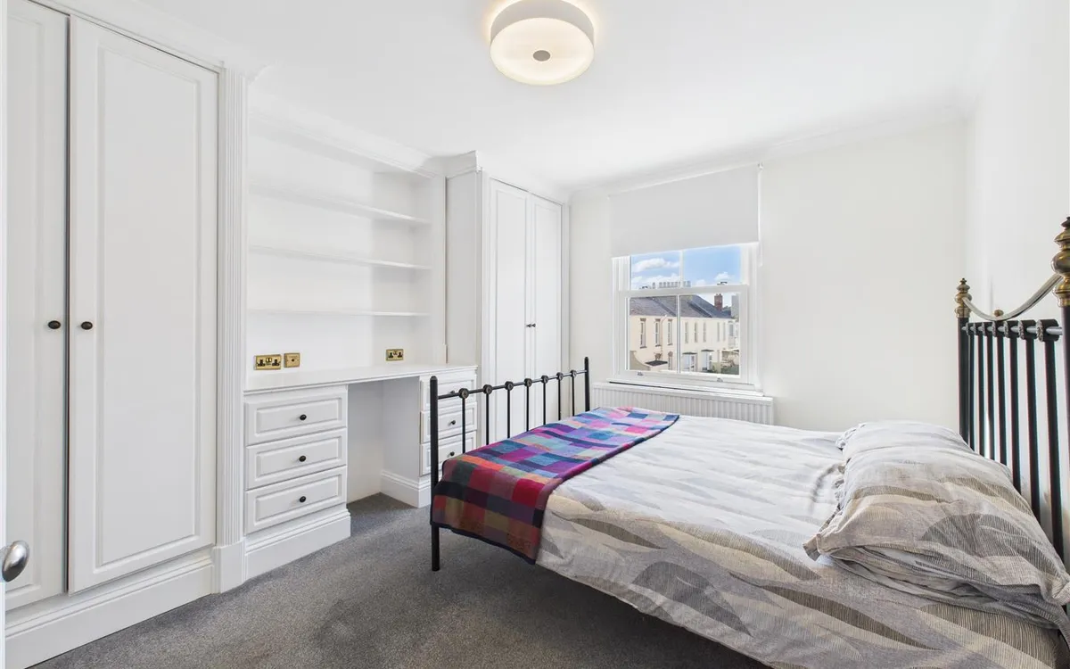 Beach road st saviour 34204610 cam05512 g0 pr0021 still008