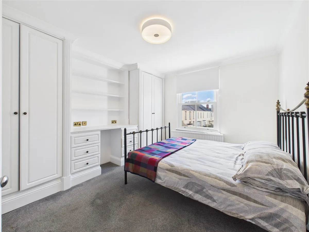 Beach road st saviour 34204610 cam05512 g0 pr0021 still008