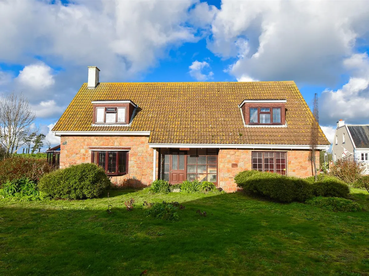 La route de plemont st ouen 32055136 dsc 0996 copy