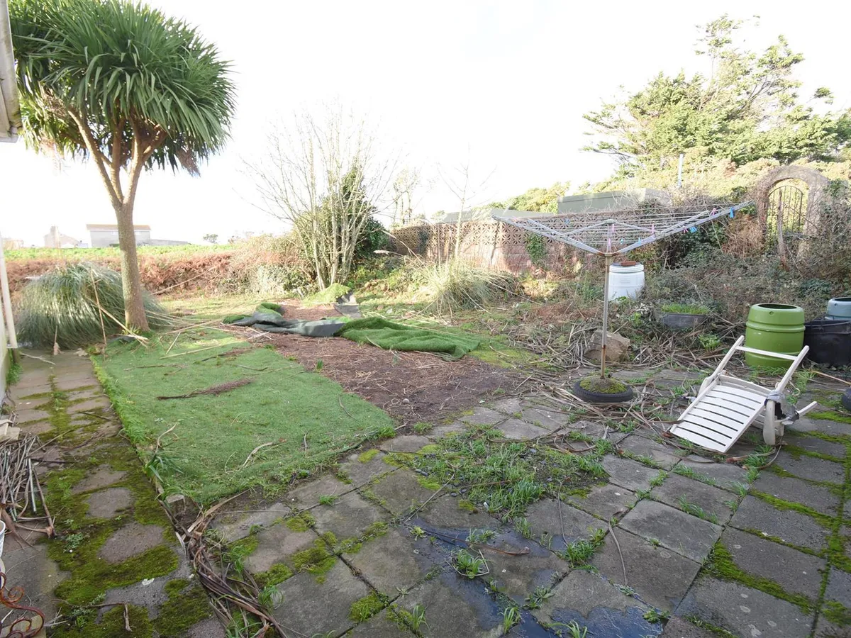 La route de plemont st ouen 32055136 dsc 0980 copy