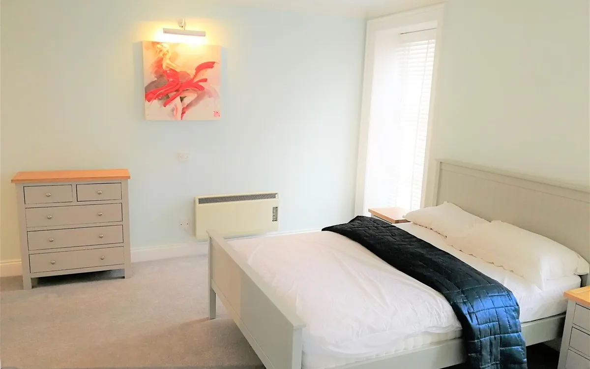 St andrews road st helier 34666300 u 6 bathroom small