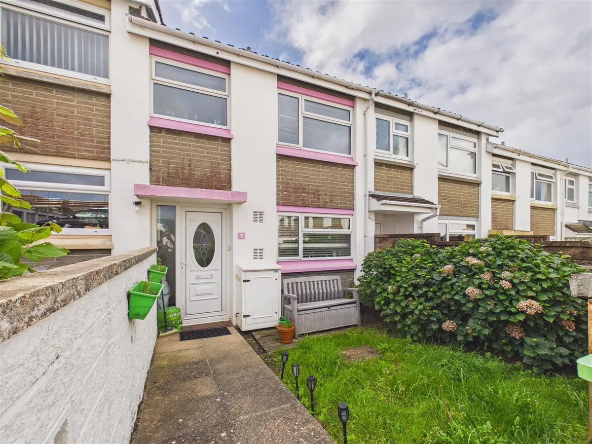 Upper kingscliff la pouquelaye 34670625 cam05512 g0 pr0051 still017