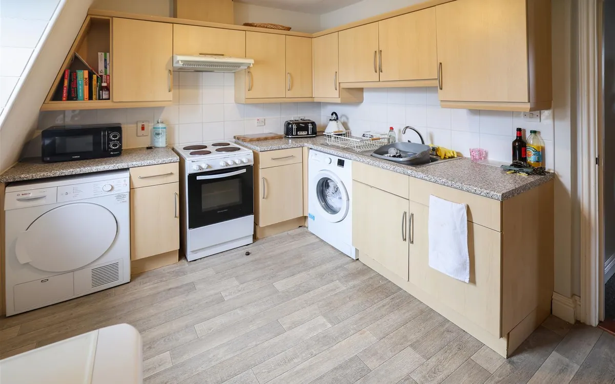 Don street st helier 34257018 ei8 a1412