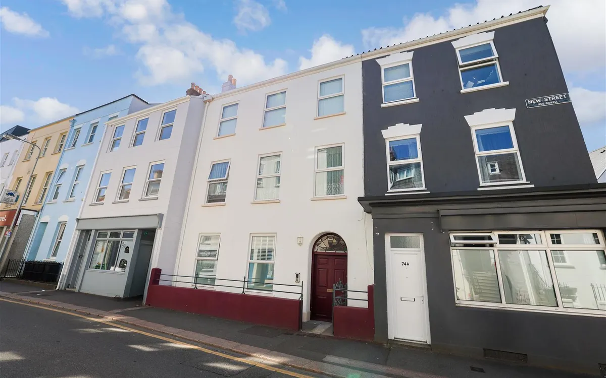 New street st helier 34692499 ei8 a2387