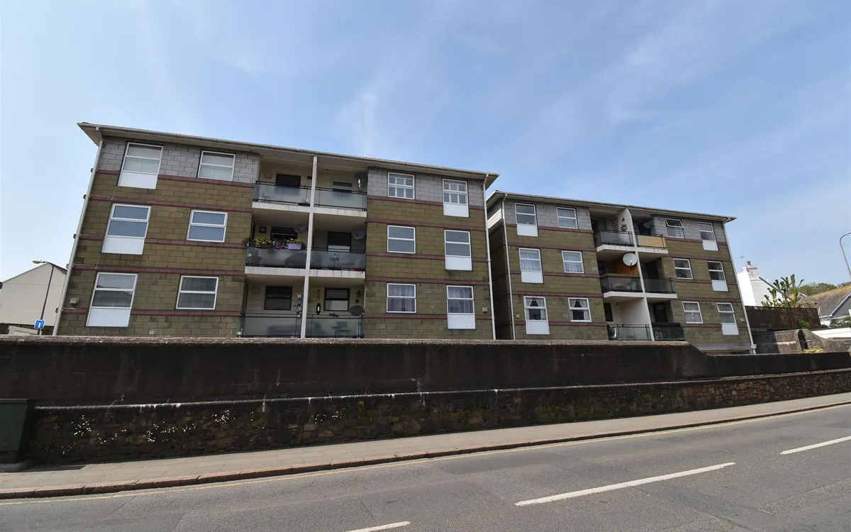 Dongola road st helier 34710650 dsc 0062 2