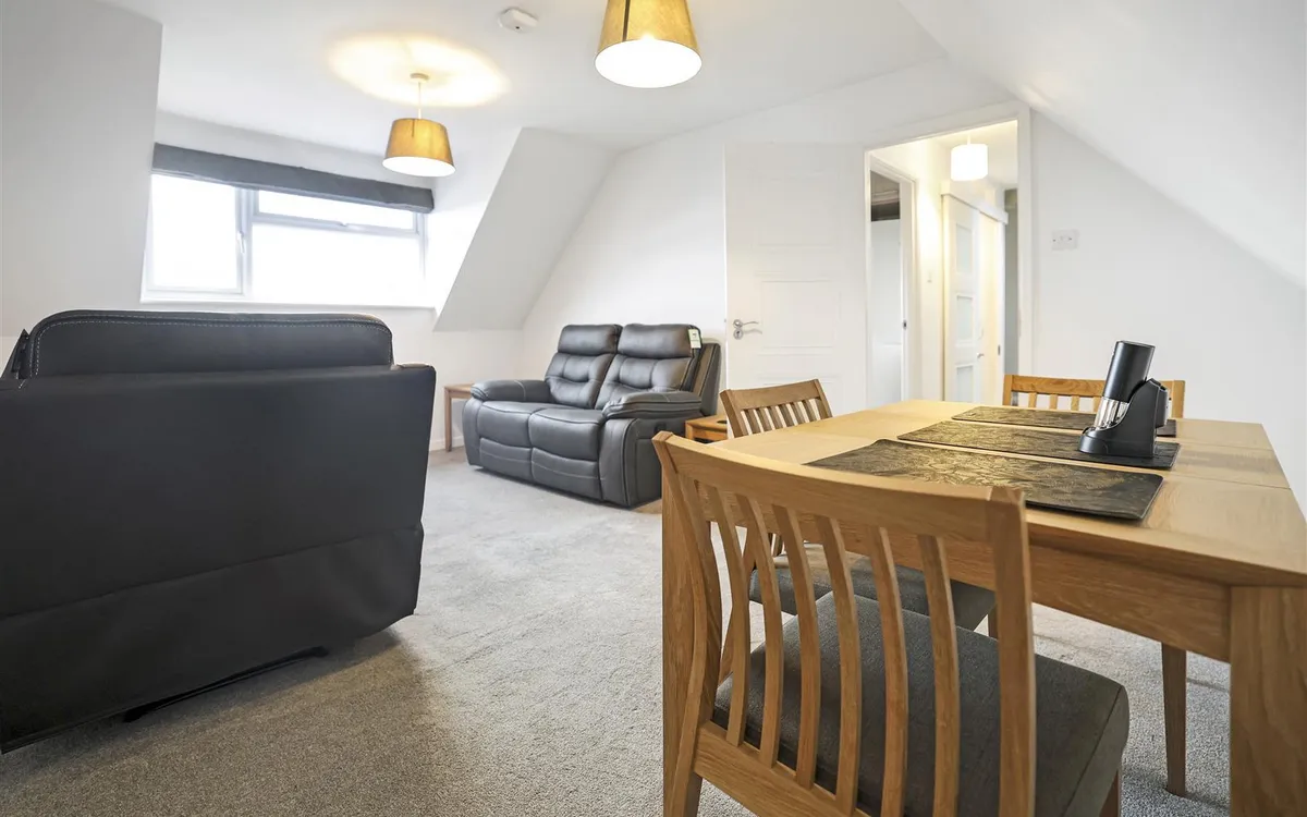 La rue de la corbiere st brelade 34734006 ei8 a2531