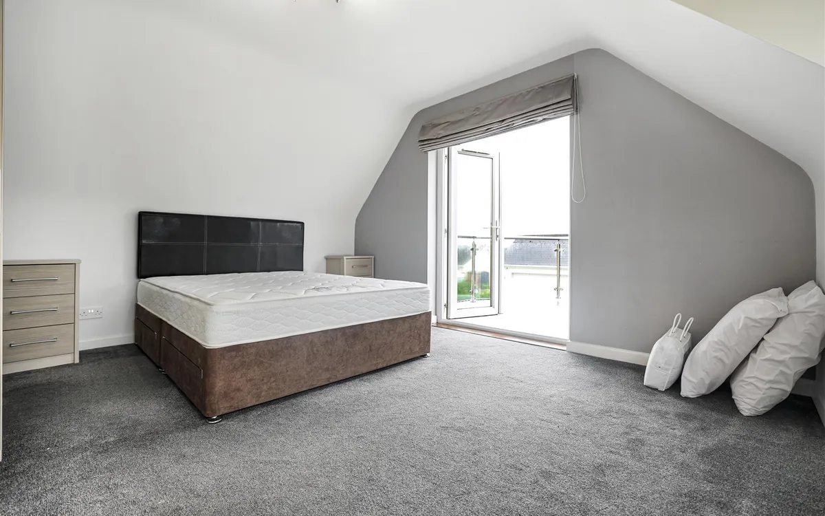 La rue de la corbiere st brelade 34734006 ei8 a2559