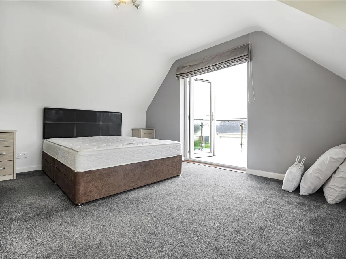 La rue de la corbiere st brelade 34734006 ei8 a2559