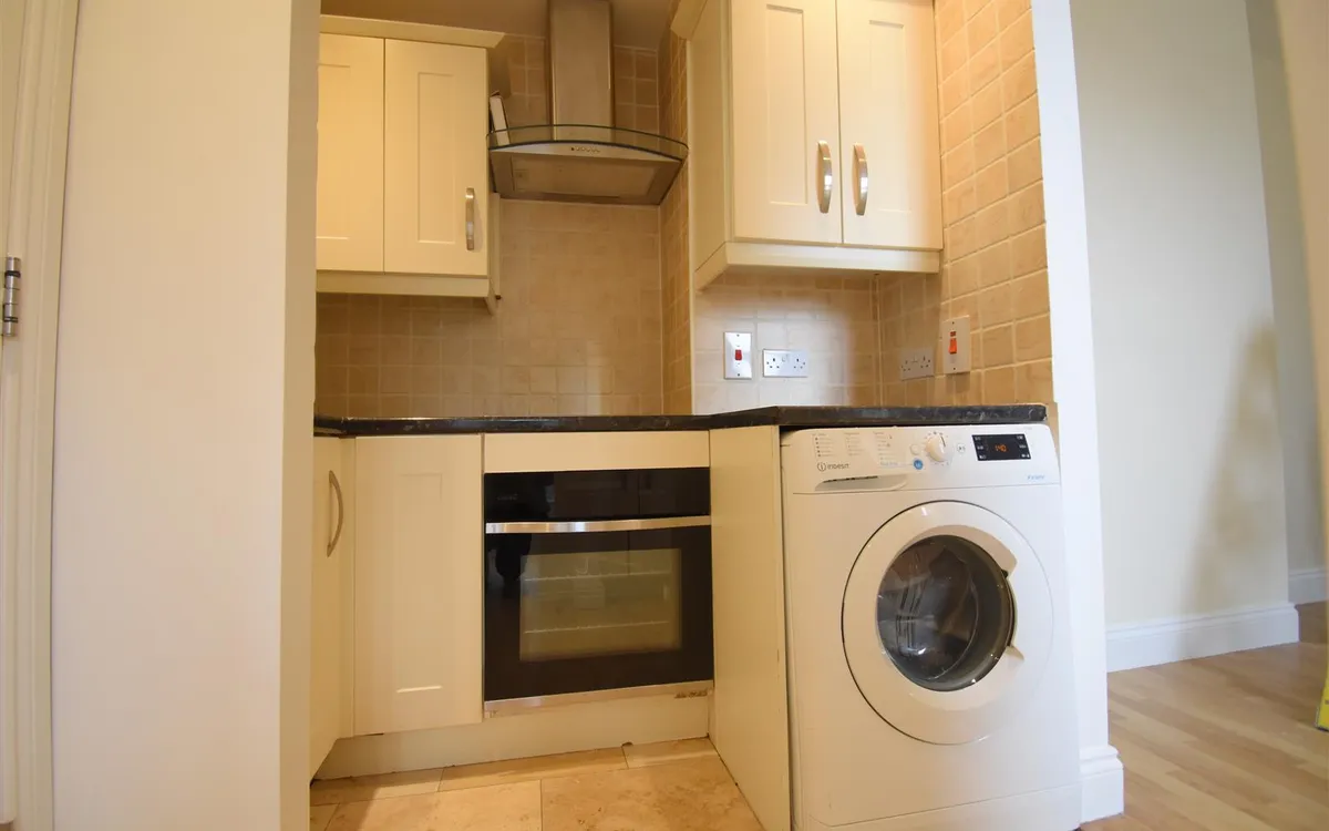 30 midvale road st helier 34734833 dsc 0481
