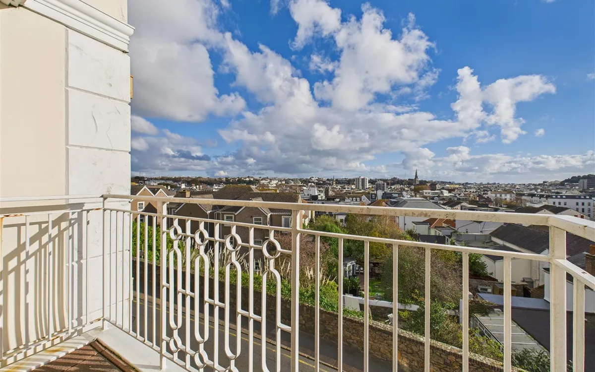 St johns road st helier 34310910 cam05512 g0 pr0031 still012