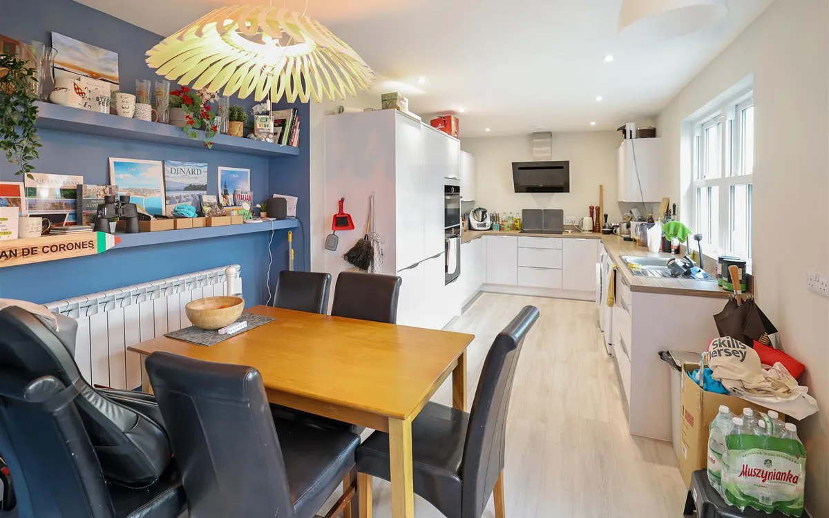 Victoria avenue st helier 34321194 ei8 a1596