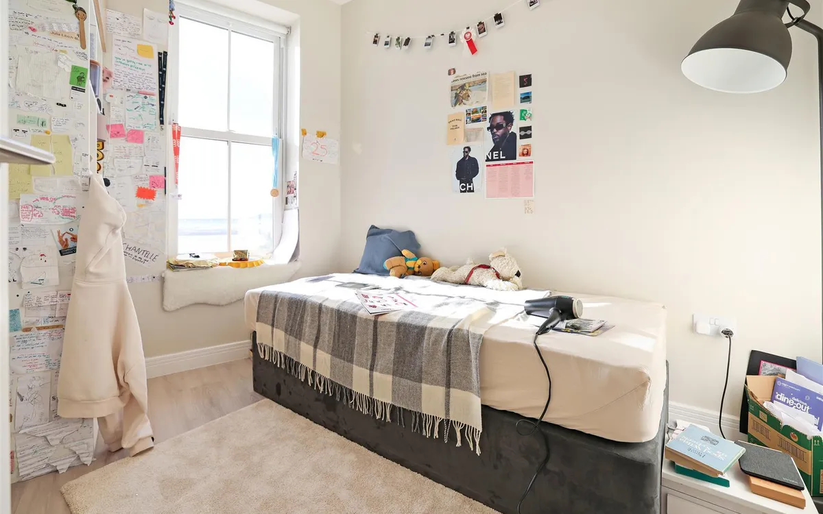 Victoria avenue st helier 34321194 ei8 a1611