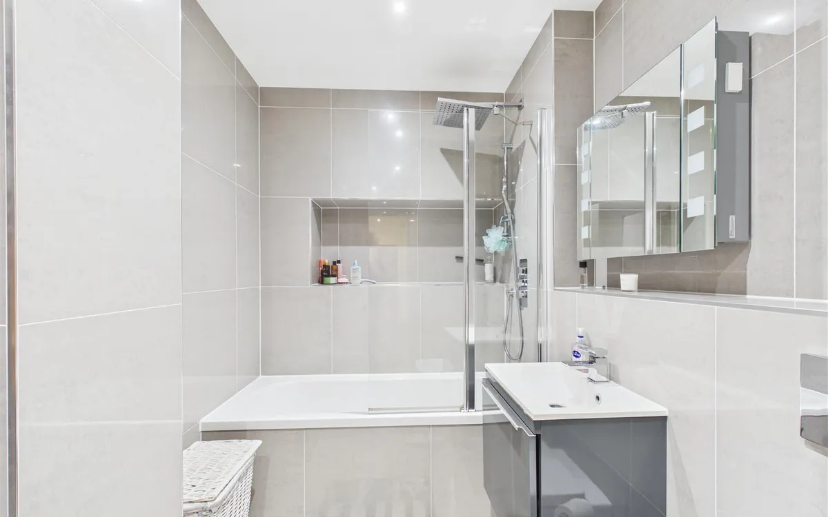 1st island house st helier 34752843 cam05512 g0 pr0055 still002