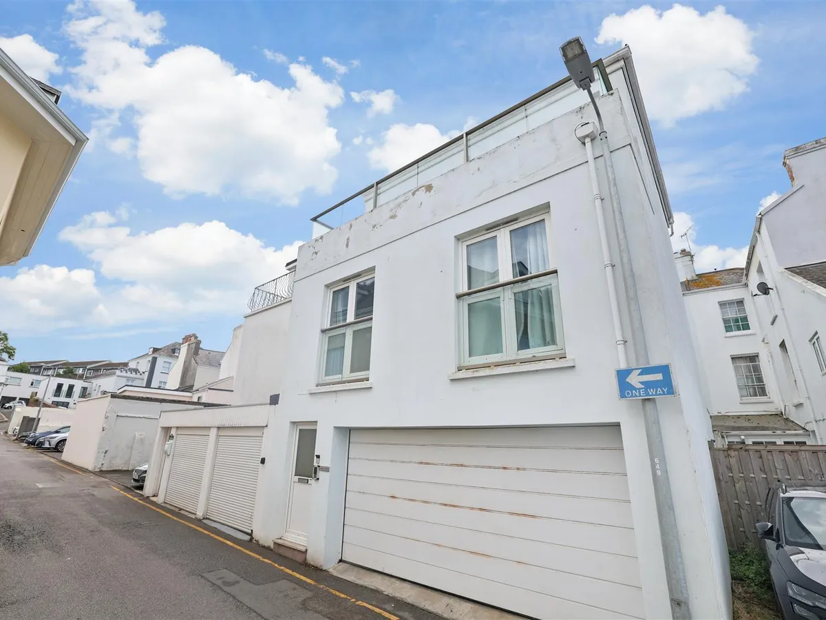 Chapel lane st helier 34756314 dsc 0119