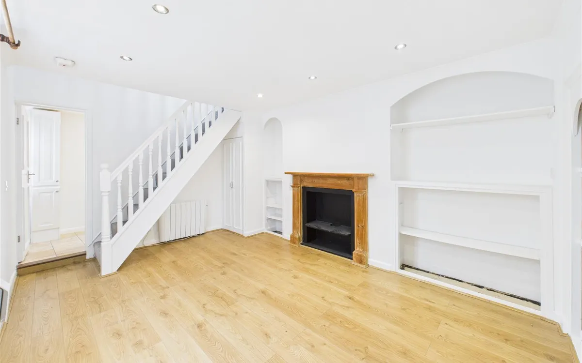 Duhamel place st helier 34447663 cam05512 g0 pr0036 still004