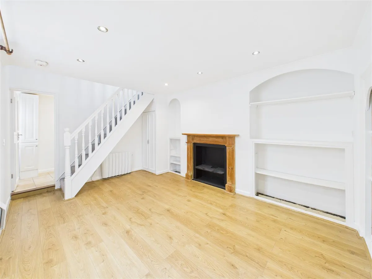 Duhamel place st helier 34447663 cam05512 g0 pr0036 still004