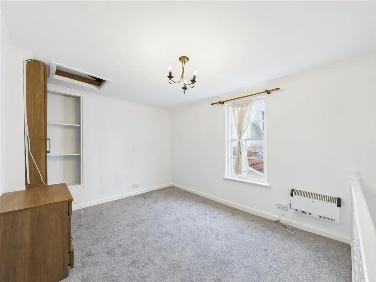 Duhamel place st helier 34447663 cam05512 g0 pr0036 still004
