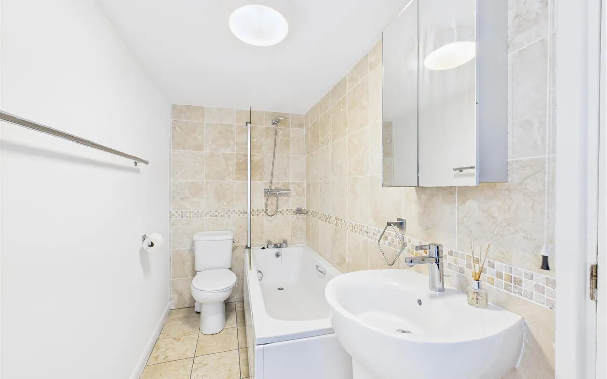 Duhamel place st helier 34447663 cam05512 g0 pr0036 still007