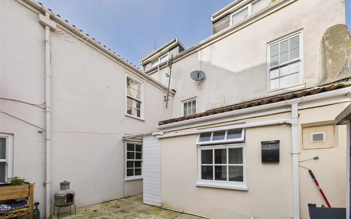 Duhamel place st helier 34447663 cam05512 g0 pr0036 still008