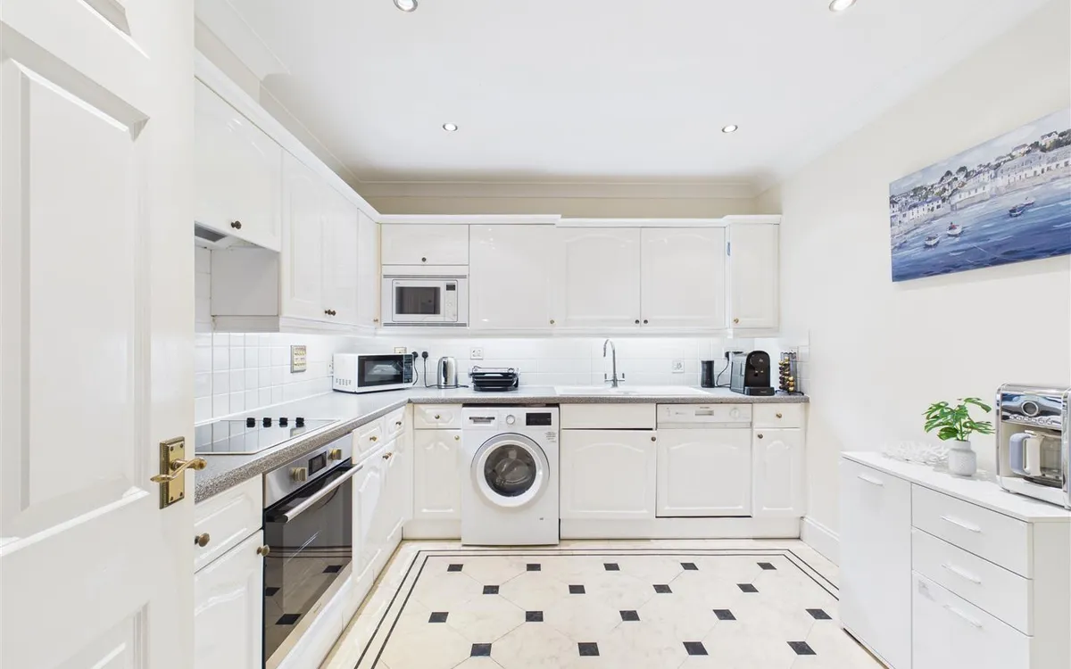 Old st johns road st helier 34467422 cam05512 g0 pr0039 still008