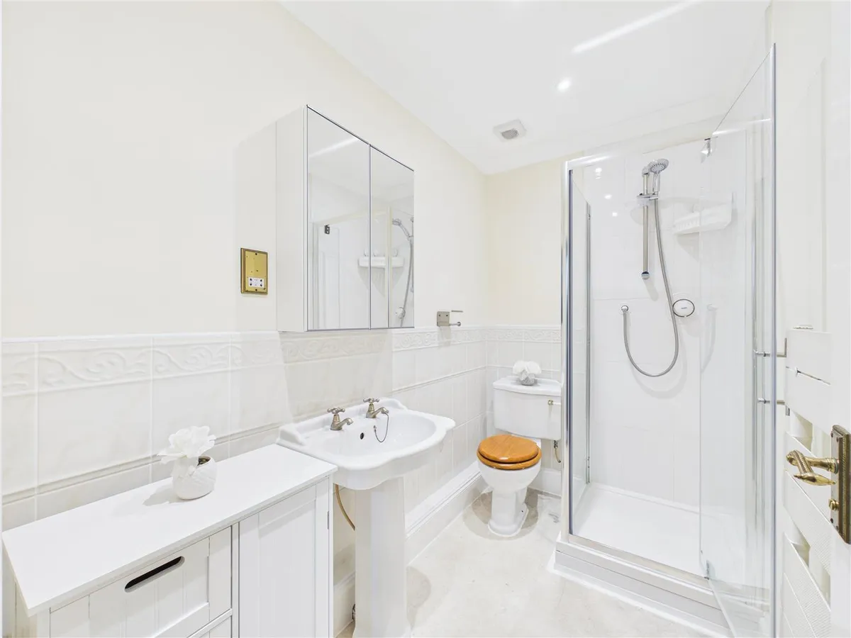 Old st johns road st helier 34467422 cam05512 g0 pr0039 still006