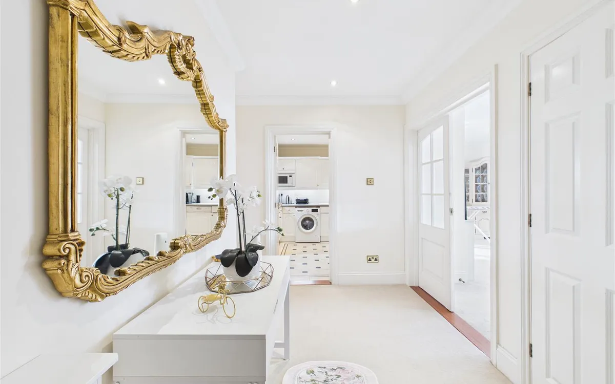 Old st johns road st helier 34467422 cam05512 g0 pr0039 still010