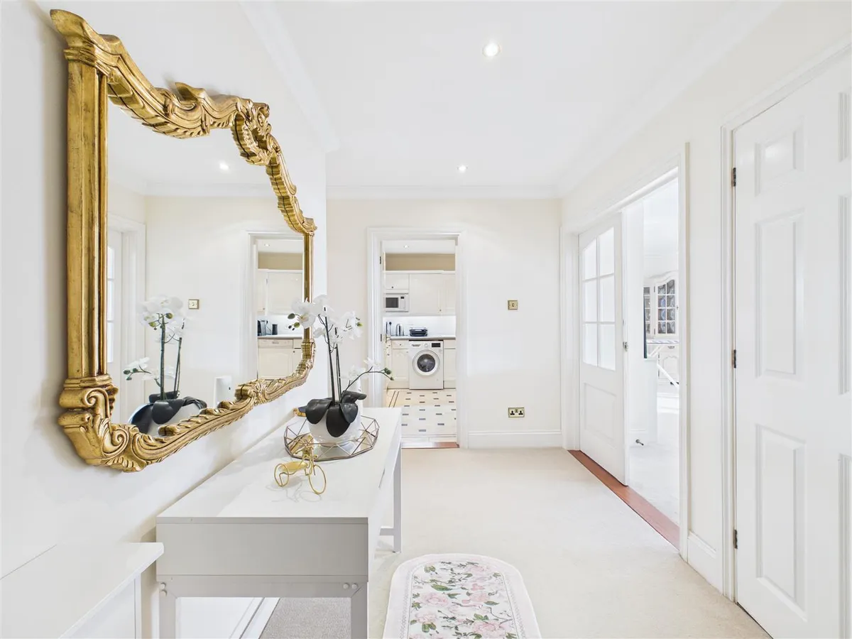 Old st johns road st helier 34467422 cam05512 g0 pr0039 still010