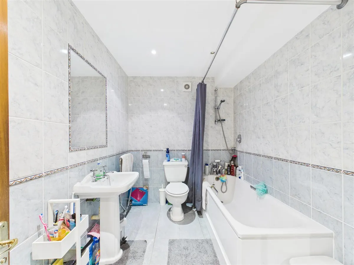 Kensington place st helier 32824148 cam05512 g0 pr0040 still002