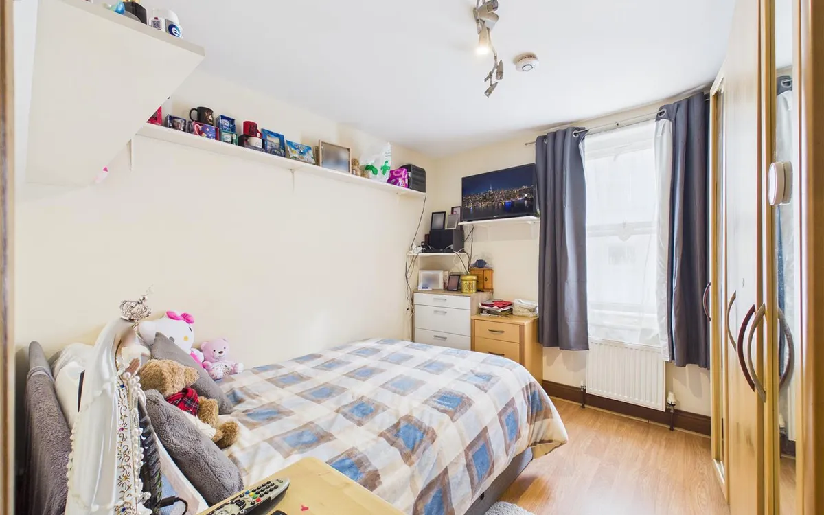 Kensington place st helier 32824148 cam05512 g0 pr0040 still006