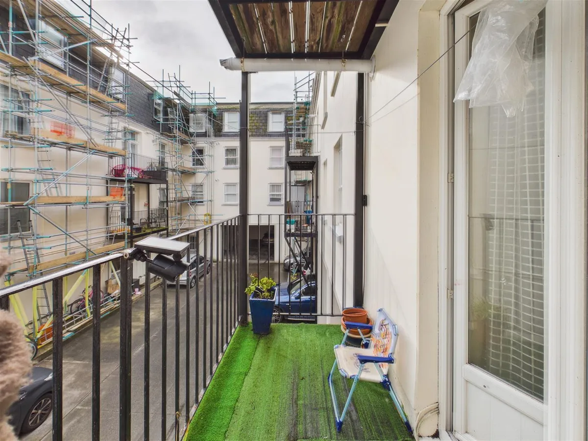 Kensington place st helier 32824148 cam05512 g0 pr0040 still011