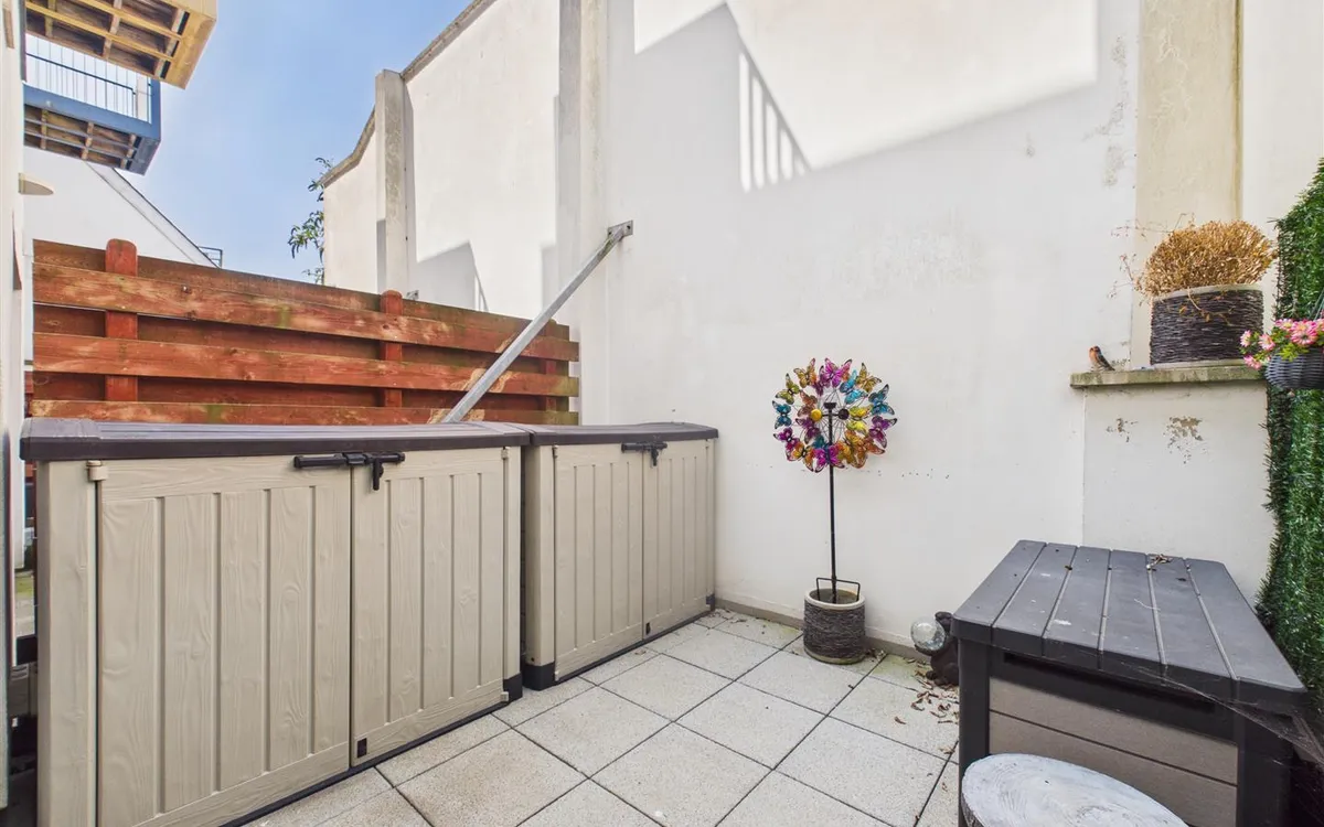 Rue de funchal st helier 34824943 cam05512 g0 pr0060 still013