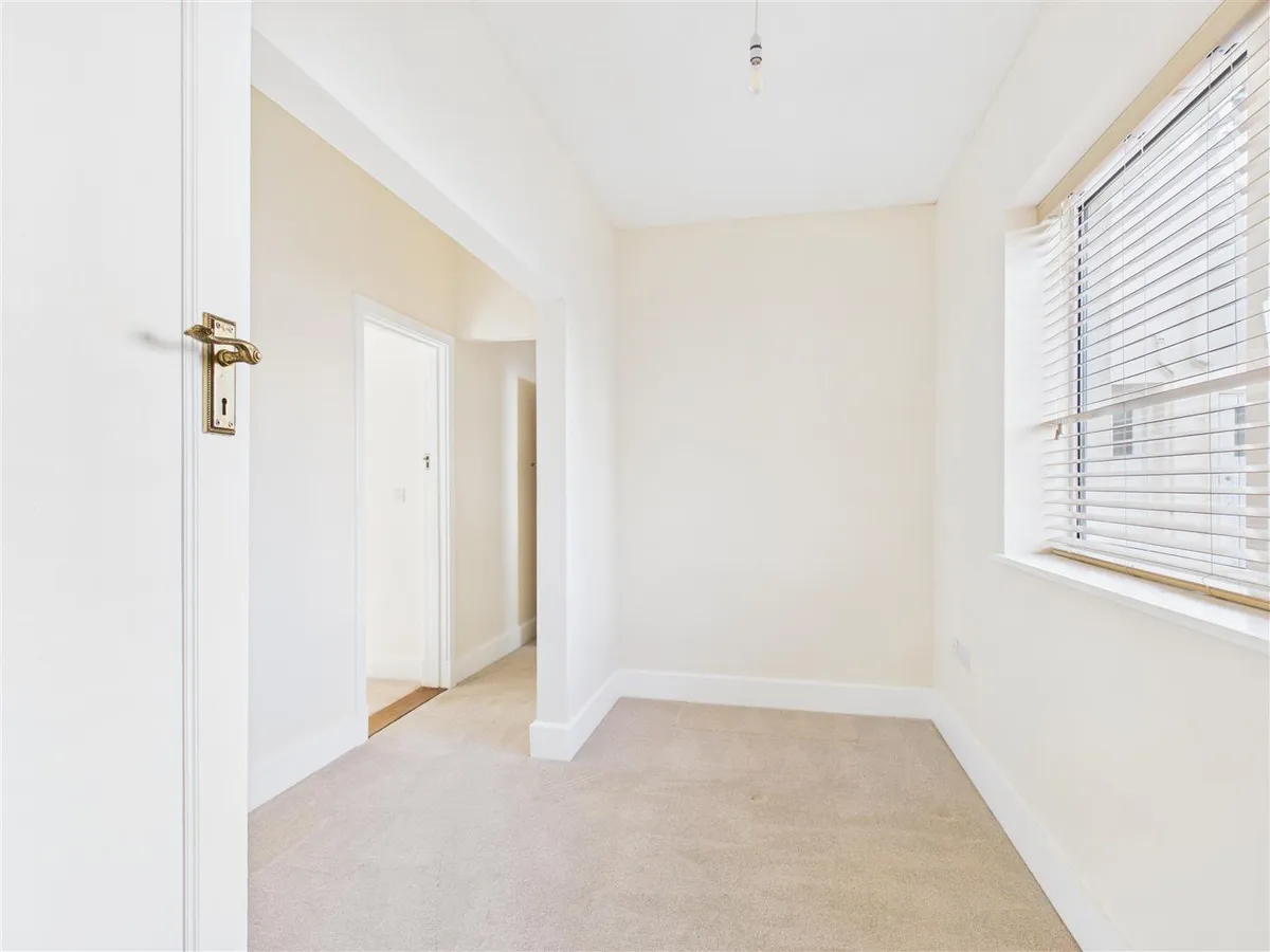 Netherby court la ruelle es reaux 34510587 cam05512 g0 pr0041 still003