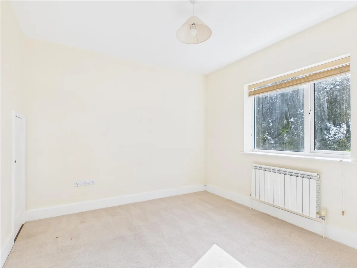 Netherby court la ruelle es reaux 34510587 cam05512 g0 pr0041 still004