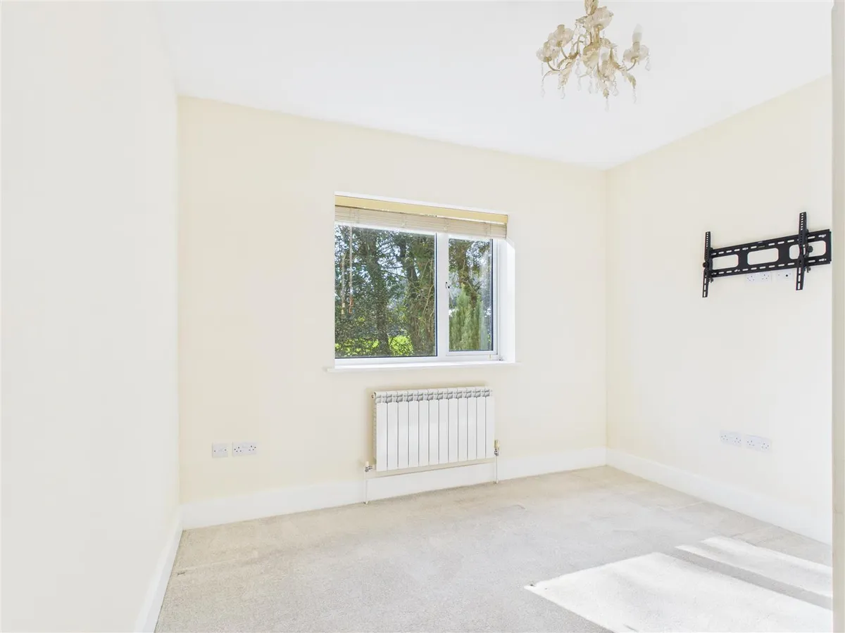 Netherby court la ruelle es reaux 34510587 cam05512 g0 pr0041 still008