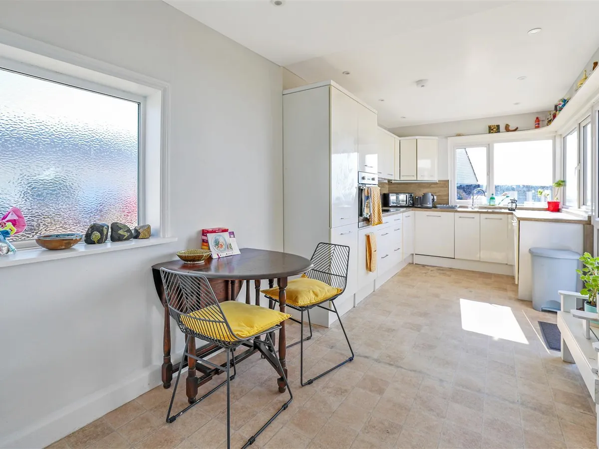 Bayview court le mont matthieu 34502619 ei8 a1948