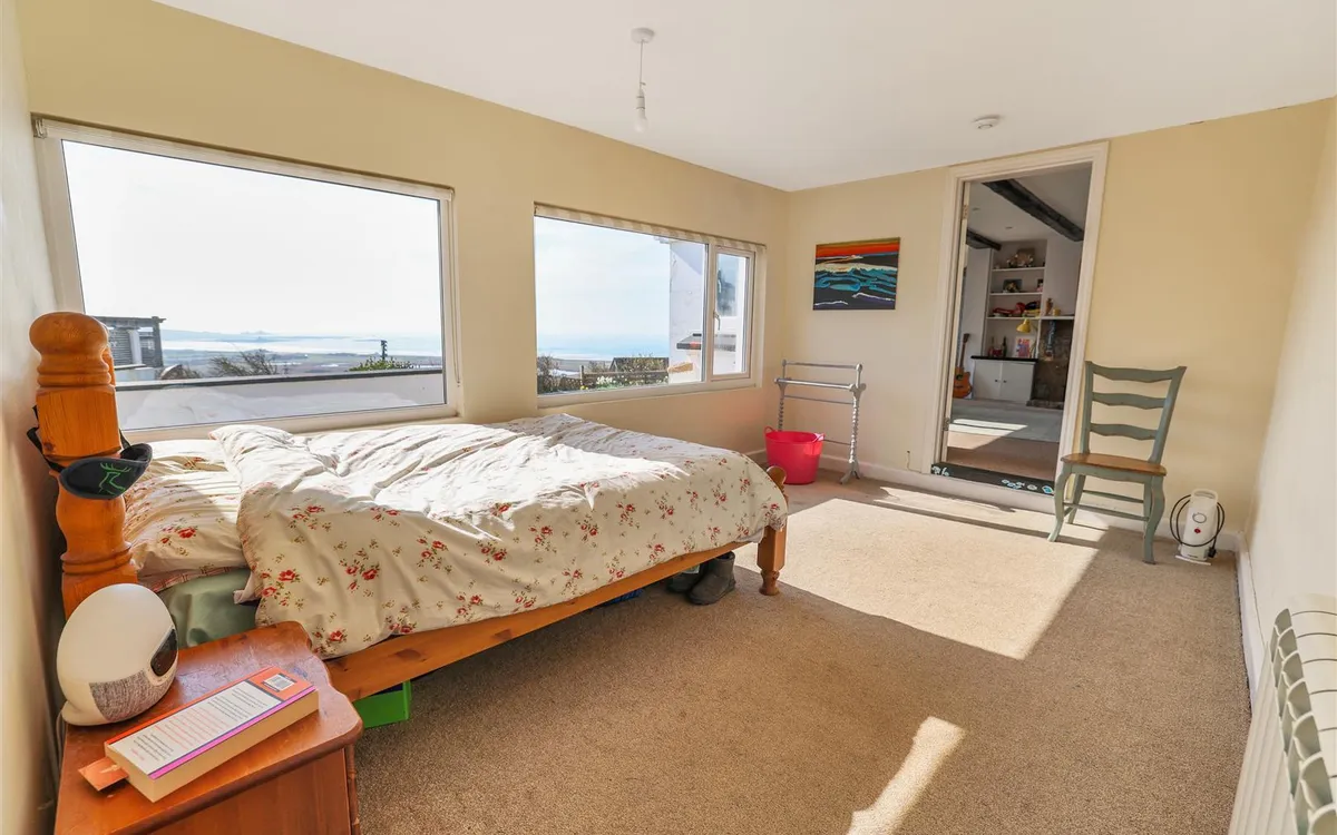 Bayview court le mont matthieu 34502619 ei8 a1933